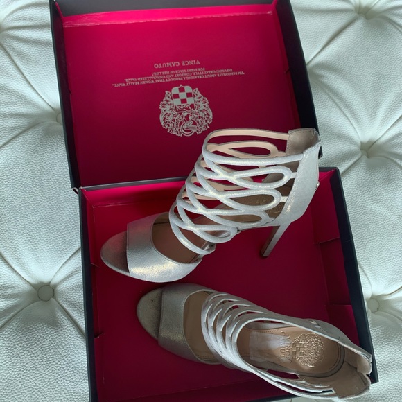 vince camuto gold nugget heels  9M- warn once - Picture 5 of 6